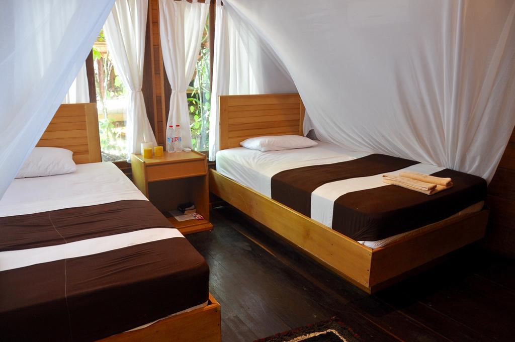 Raja Ampat Dive Resort Tapokreng Экстерьер фото
