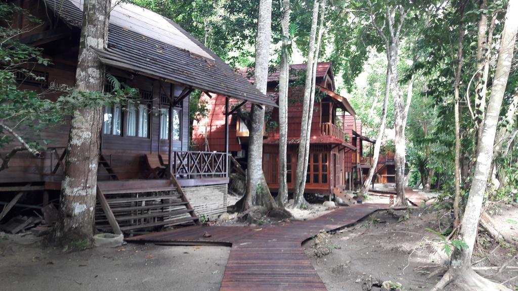 Raja Ampat Dive Resort Tapokreng Экстерьер фото